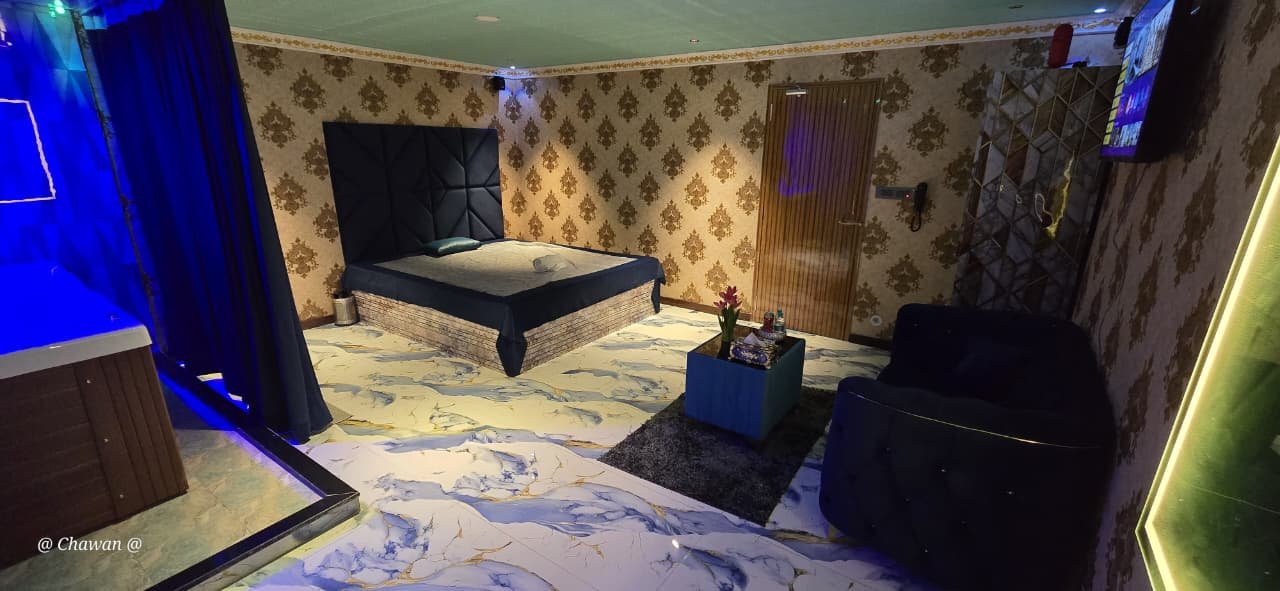 VIP suite with marble floor and premium decor at Phoenix International Spa